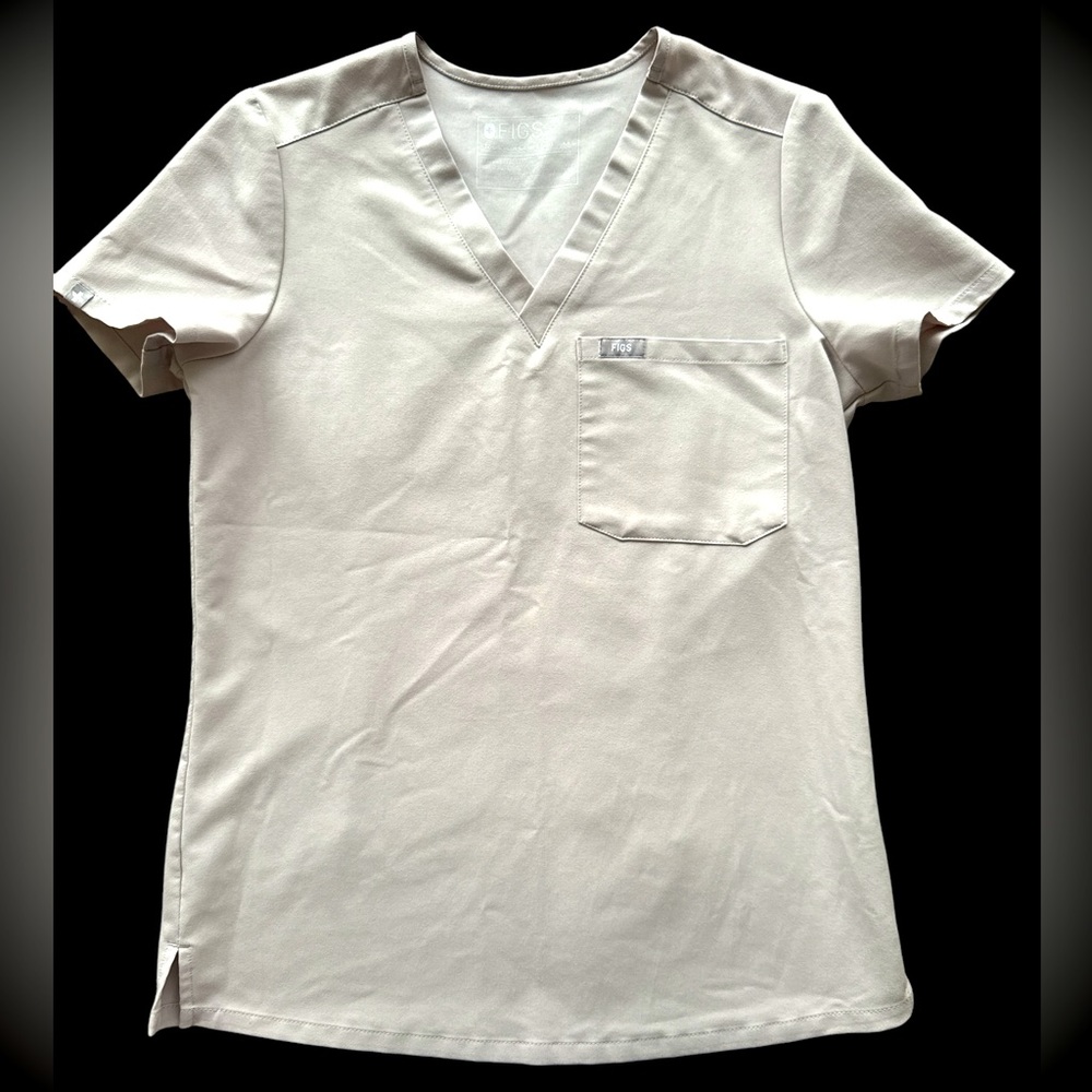Figs V-Neck Scrub Top With Pocket